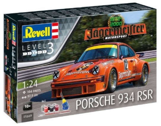 Automodel de construit Revell Jagermeister 104 piese