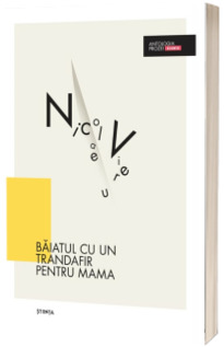 Baiatul cu un trandafir pentru mama