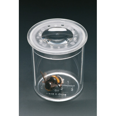 Borcanel cu lupa pentru experimente