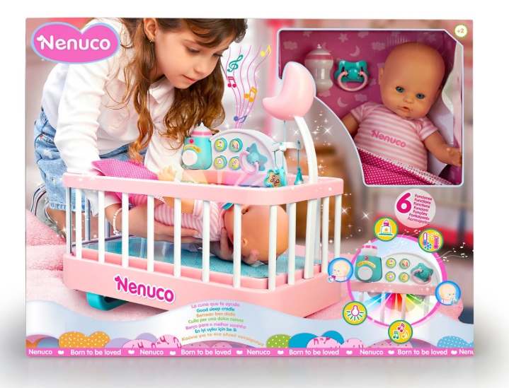 Papusa Nenuco si patutul ei cu lumini si sunete