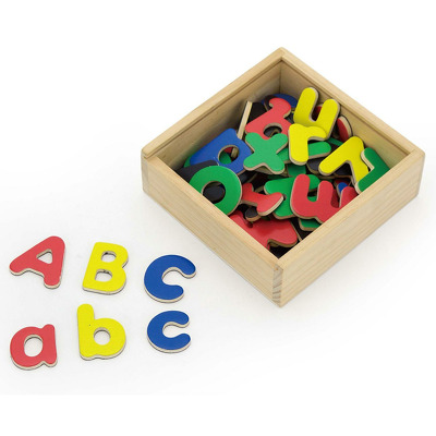 Set litere magnetice 52 piese in cutie din lemn