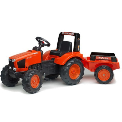 Tractor Kubota cu remorca